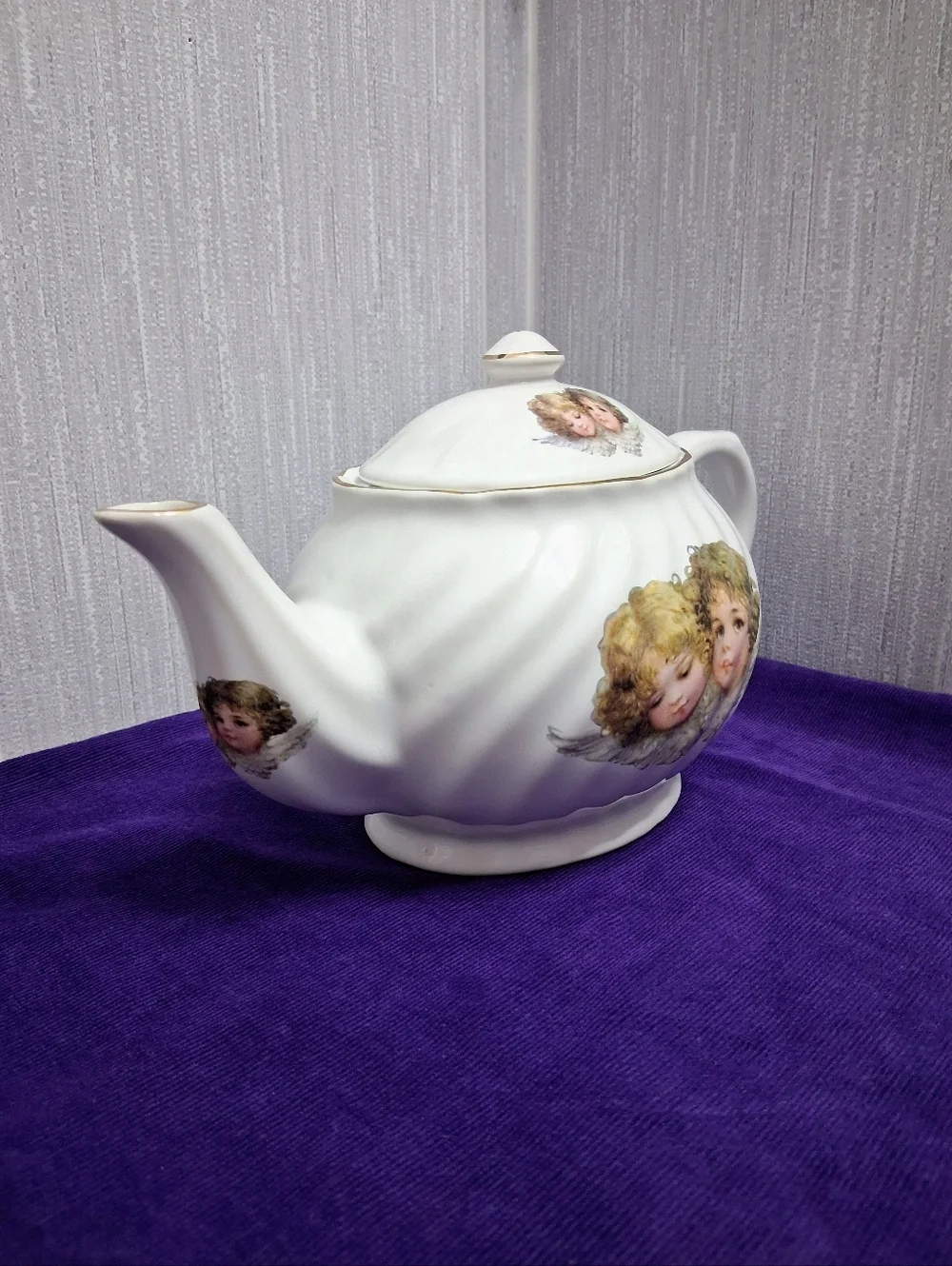 Vintage Staffordshire Cherub Angels English Teapot Fine China Gold Trim